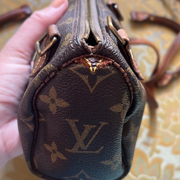 LV Mini speedy bag - Picture 10 of 17